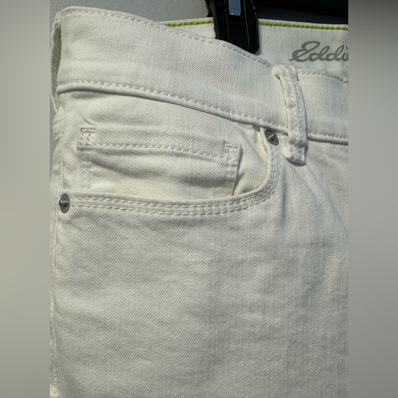 Eddie Bauer Women's Stretchy White Ankle Jeans 10 - Picture 4 of 8